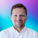 Evgeniy Kurenkov - Founder at Magify, testimonial for Naoma AI video sales agent